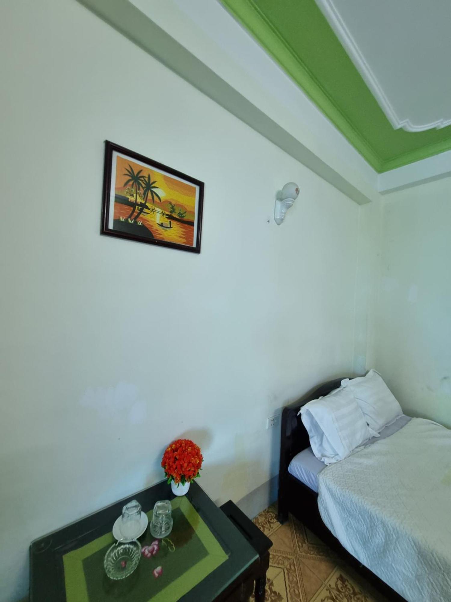 Khach San Vien Dong Hotell Cửa Lò Eksteriør bilde